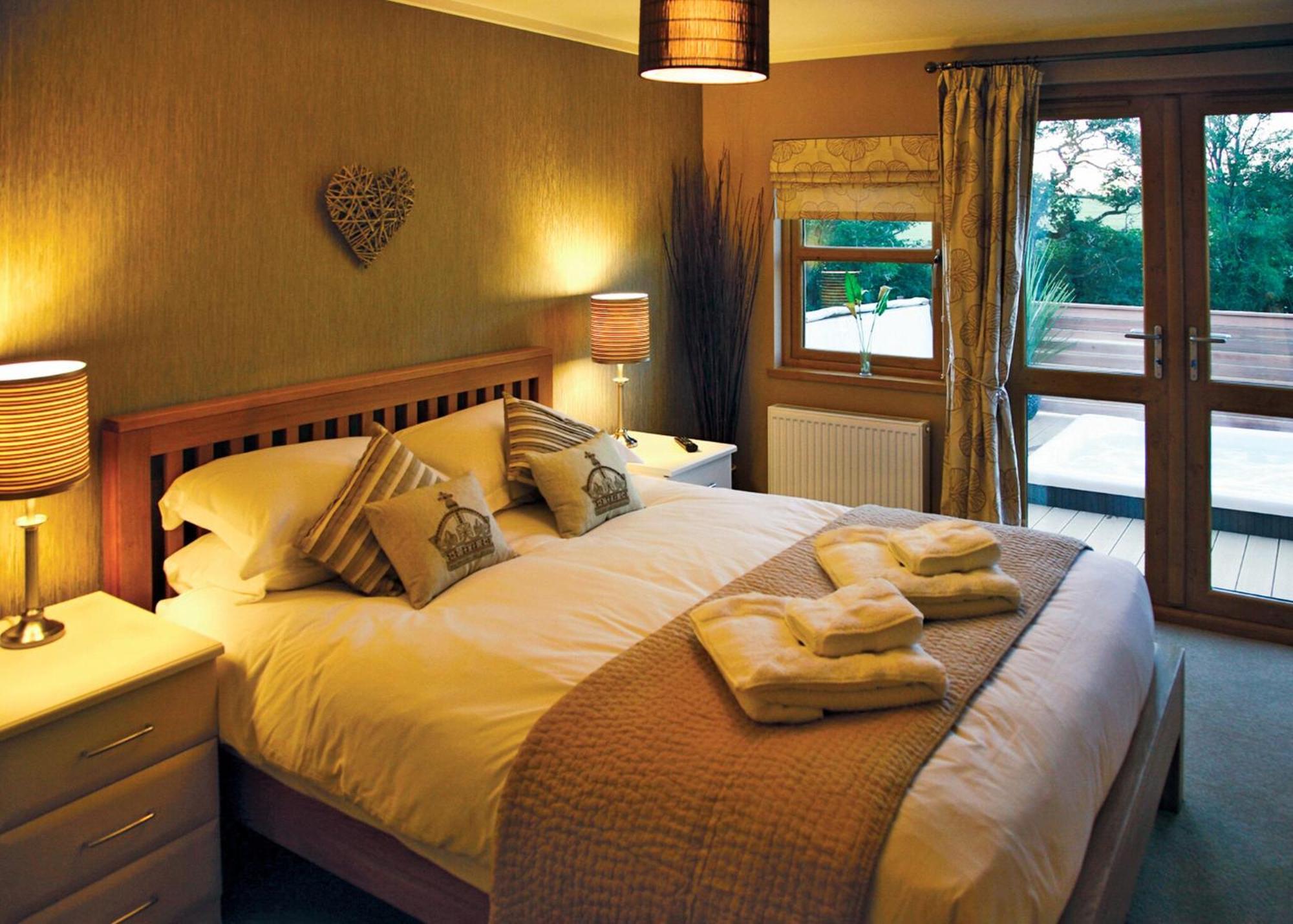 Upton Lakes Lodges Cullompton Habitación foto